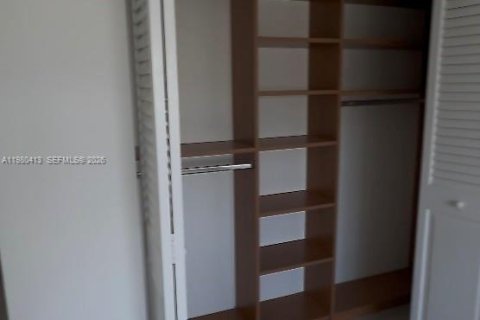 Copropriété à louer à Sunny Isles Beach, Floride: 2 chambres, 101.64 m2 № 2079931 - photo 9