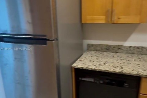 Copropriété à louer à Sunny Isles Beach, Floride: 2 chambres, 101.64 m2 № 2079931 - photo 7