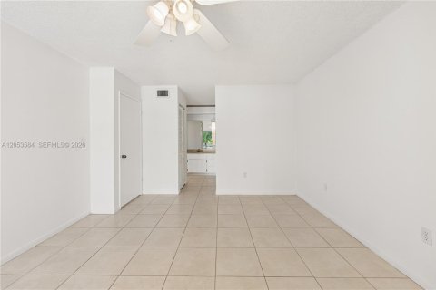 Copropriété à vendre à Miami, Floride: 2 chambres, 124.49 m2 № 2269315 - photo 20