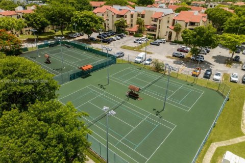 Copropriété à vendre à Miami, Floride: 2 chambres, 124.49 m2 № 2269315 - photo 30