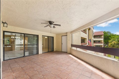 Copropriété à vendre à Miami, Floride: 2 chambres, 124.49 m2 № 2269315 - photo 9