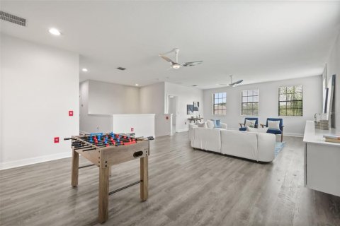 House in Orlando, Florida 5 bedrooms, 459.59 sq.m. № 2236866 - photo 7