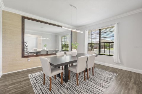 House in Orlando, Florida 5 bedrooms, 459.59 sq.m. № 2236866 - photo 9