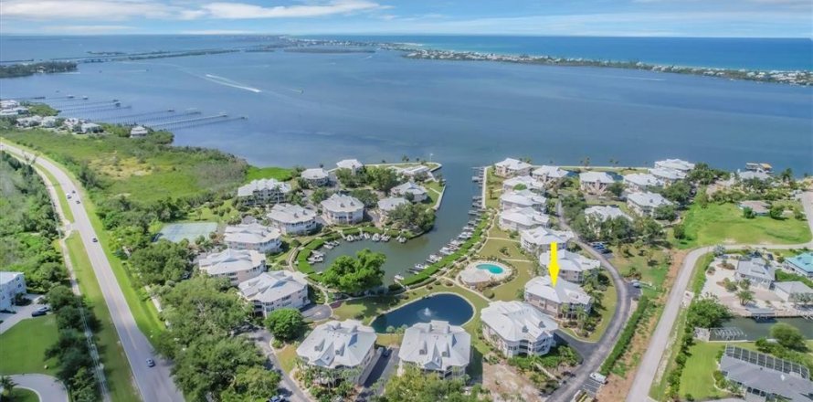 Condominio en Placida, Florida, 3 dormitorios  № 2097670