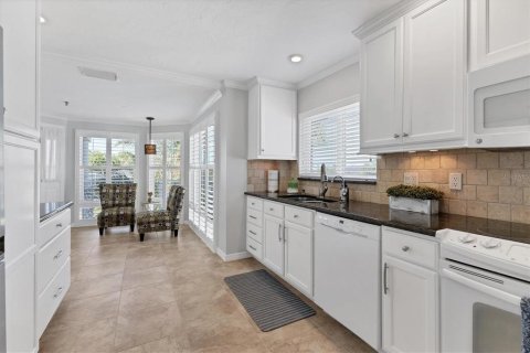 Condominio en venta en Placida, Florida, 3 dormitorios, 193.7 m2 № 2097670 - foto 9
