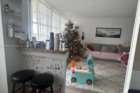 Copropriété à louer à Sunny Isles Beach, Floride: 2 chambres, 118.45 m2 № 1997003 - photo 9