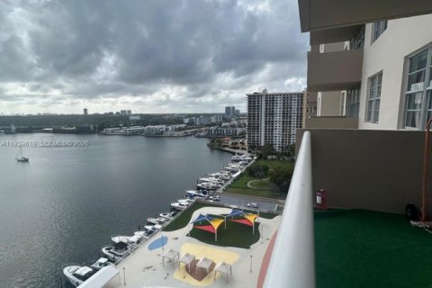 Copropriété à louer à Sunny Isles Beach, Floride: 2 chambres, 118.45 m2 № 1997003 - photo 2