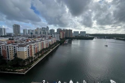 Copropriété à louer à Sunny Isles Beach, Floride: 2 chambres, 118.45 m2 № 1997003 - photo 4