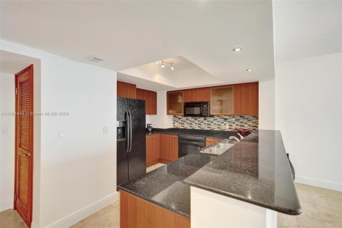 Copropriété à louer à Sunny Isles Beach, Floride: 1 chambre, 92.9 m2 № 1942899 - photo 20