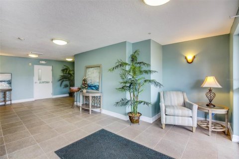 Condo in Merrit Island, Florida, 3 bedrooms  № 1613036 - photo 24