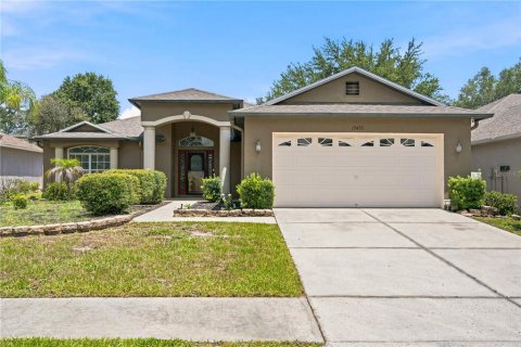 House in Spring Hill, Florida 3 bedrooms, 172.98 sq.m. № 2207751