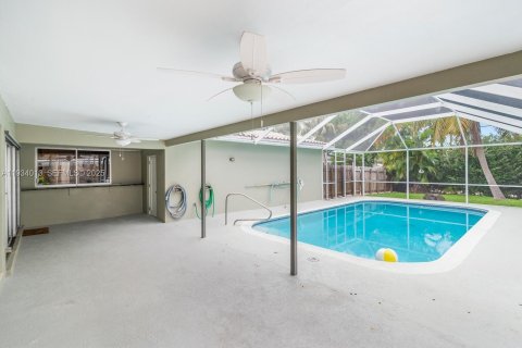 Casa en alquiler en Hollywood, Florida, 3 dormitorios, 155.15 m2 № 1992257 - foto 20