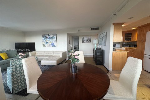 Copropriété à vendre à Miami Beach, Floride: 2 chambres, 93.37 m2 № 1804441 - photo 25