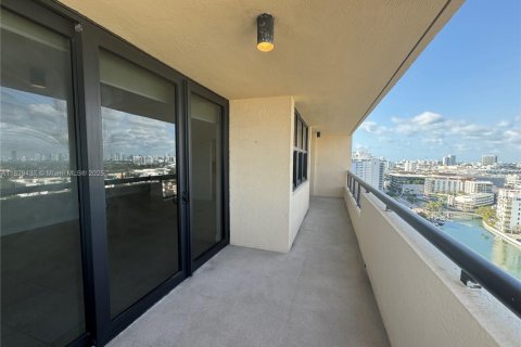 Copropriété à vendre à Miami Beach, Floride: 2 chambres, 93.37 m2 № 1804441 - photo 2