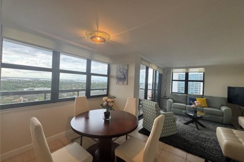 Copropriété à vendre à Miami Beach, Floride: 2 chambres, 93.37 m2 № 1804441 - photo 27