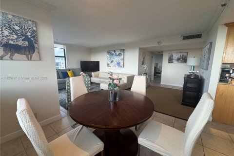 Copropriété à vendre à Miami Beach, Floride: 2 chambres, 93.37 m2 № 1804441 - photo 23