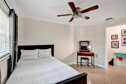 House in Coral Springs, Florida 4 bedrooms, 171.78 sq.m. № 1882198 - photo 27