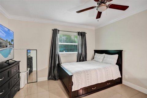 House in Coral Springs, Florida 4 bedrooms, 171.78 sq.m. № 1882198 - photo 26