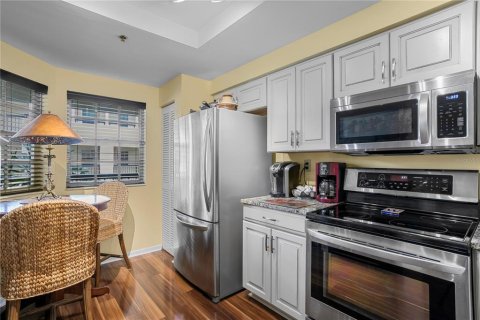 Copropriété à vendre à Tampa, Floride: 2 chambres, 104.14 m2 № 2406303 - photo 9