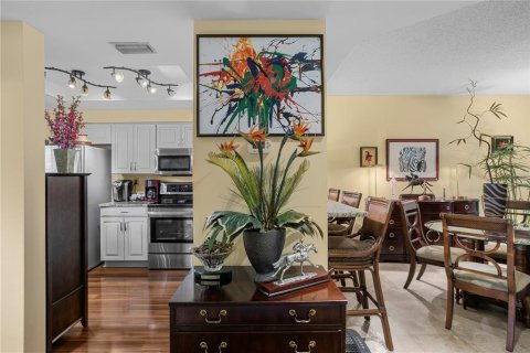 Copropriété à vendre à Tampa, Floride: 2 chambres, 104.14 m2 № 2406303 - photo 5