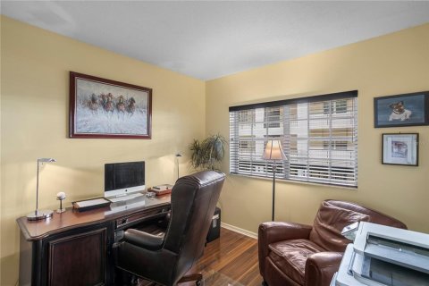Copropriété à vendre à Tampa, Floride: 2 chambres, 104.14 m2 № 2406303 - photo 25