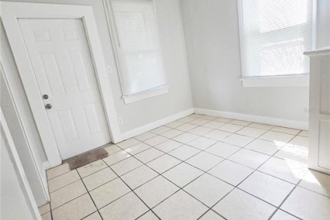 Apartamento en alquiler en Winter Haven, Florida, 1 dormitorio, 57.6 m2 № 1908849 - foto 2