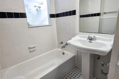 Apartamento en alquiler en Winter Haven, Florida, 1 dormitorio, 57.6 m2 № 1908849 - foto 9
