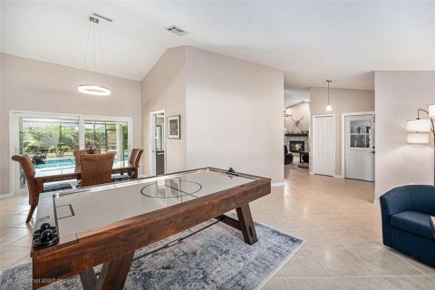 House in Palm Harbor, Florida 4 bedrooms, 203.83 sq.m. № 1854619 - photo 11