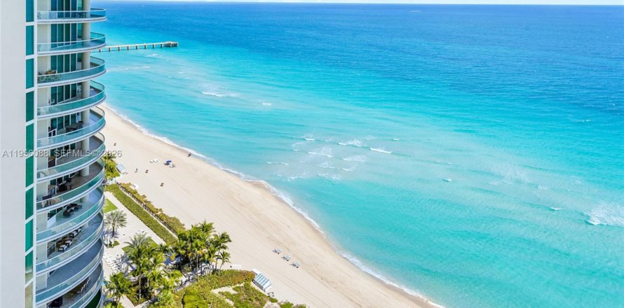 Кондоминиум с 3 спальнями в Санни-Айлс-Бич, Флорида № 2009965