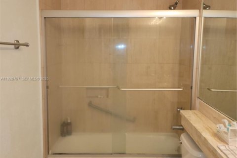 Condominio en venta en Coral Gables, Florida, 39.02 m2 № 1986652 - foto 9