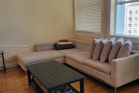 Condominio en venta en Coral Gables, Florida, 39.02 m2 № 1986652 - foto 5