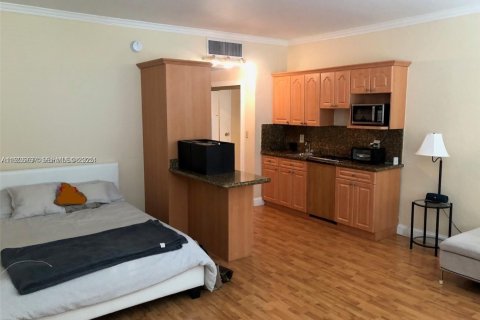 Condominio en venta en Coral Gables, Florida, 39.02 m2 № 1986652 - foto 6