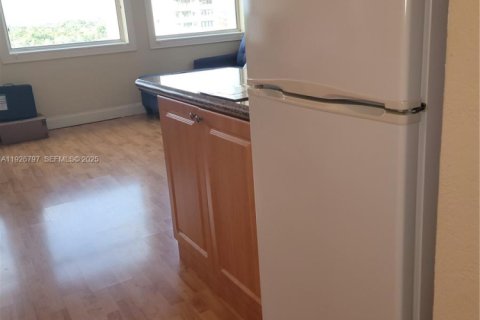 Condominio en venta en Coral Gables, Florida, 39.02 m2 № 1986652 - foto 7