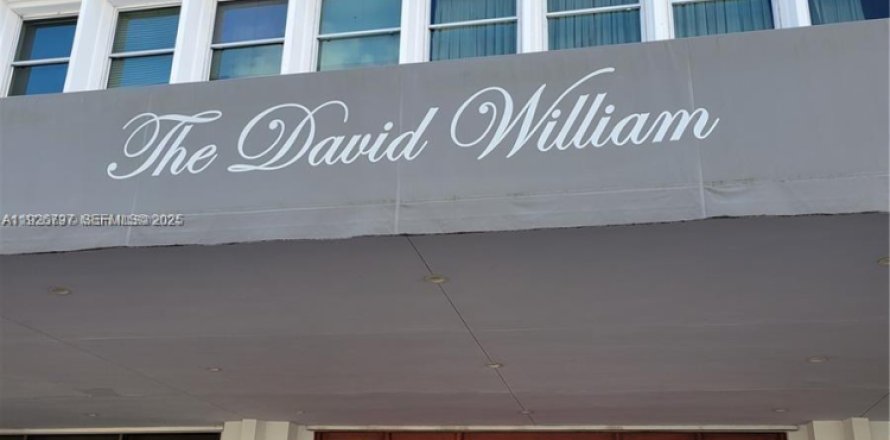 Estudio en el Condominio en Coral Gables, Florida № 1986652