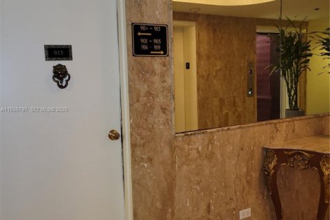 Condominio en venta en Coral Gables, Florida, 39.02 m2 № 1986652 - foto 13