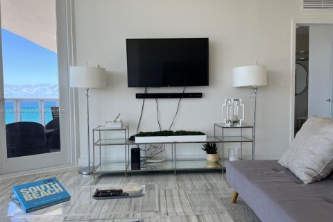 Condominio en alquiler en Miami Beach, Florida, 2 dormitorios, 138.42 m2 № 2018990 - foto 8