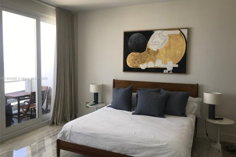 Condominio en alquiler en Miami Beach, Florida, 2 dormitorios, 138.42 m2 № 2018990 - foto 24