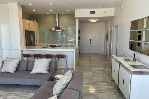 Condominio en alquiler en Miami Beach, Florida, 2 dormitorios, 138.42 m2 № 2018990 - foto 13