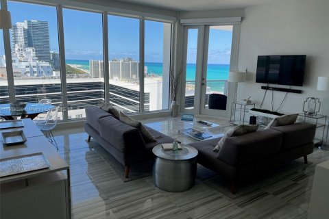 Condominio en alquiler en Miami Beach, Florida, 2 dormitorios, 138.42 m2 № 2018990 - foto 3
