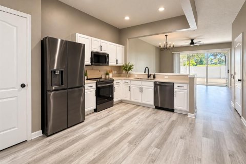 Touwnhouse à louer à Riverview, Floride: 3 chambres, 152.73 m2 № 2383835 - photo 3