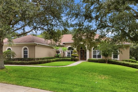 House in Clermont, Florida 4 bedrooms, 322.37 sq.m. № 2283583