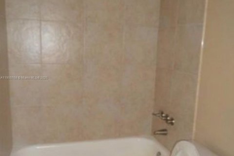 Купить кондоминиум в Майами, Флорида 2 спальни, 96.25м2, № 1951650 - фото 9