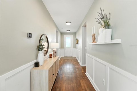 House in Melbourne, Florida 4 bedrooms, 184.23 sq.m. № 1919646 - photo 7