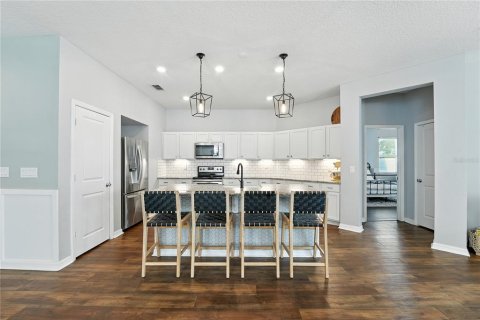 House in Melbourne, Florida 4 bedrooms, 184.23 sq.m. № 1919646 - photo 11