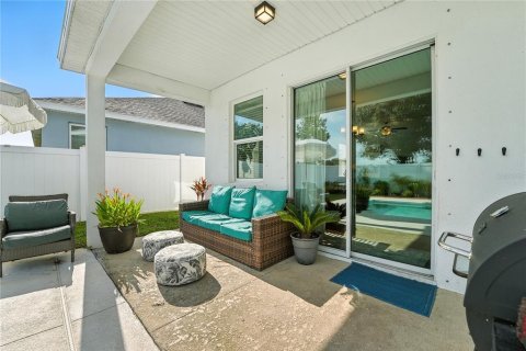 House in Melbourne, Florida 4 bedrooms, 184.23 sq.m. № 1919646 - photo 30