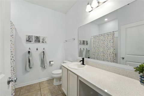 House in Melbourne, Florida 4 bedrooms, 184.23 sq.m. № 1919646 - photo 22