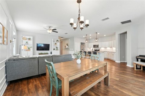 House in Melbourne, Florida 4 bedrooms, 184.23 sq.m. № 1919646 - photo 15