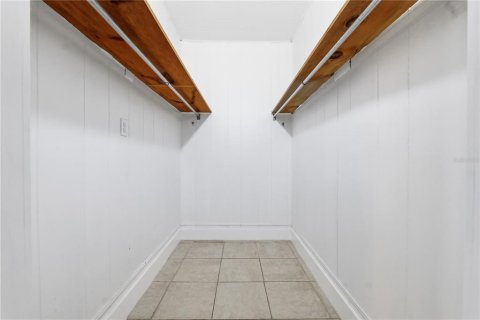 Villa ou maison à vendre à Tampa, Floride: 3 chambres, 201.13 m2 № 2277500 - photo 19