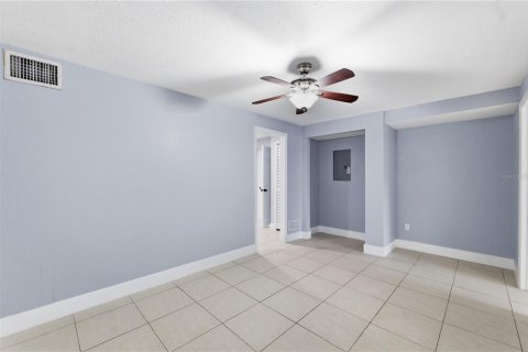 Villa ou maison à vendre à Tampa, Floride: 3 chambres, 201.13 m2 № 2277500 - photo 25