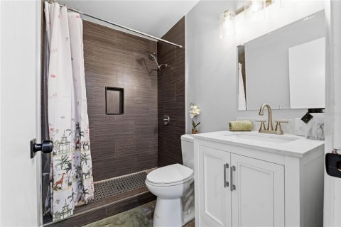 Villa ou maison à vendre à Tampa, Floride: 3 chambres, 201.13 m2 № 2277500 - photo 17
